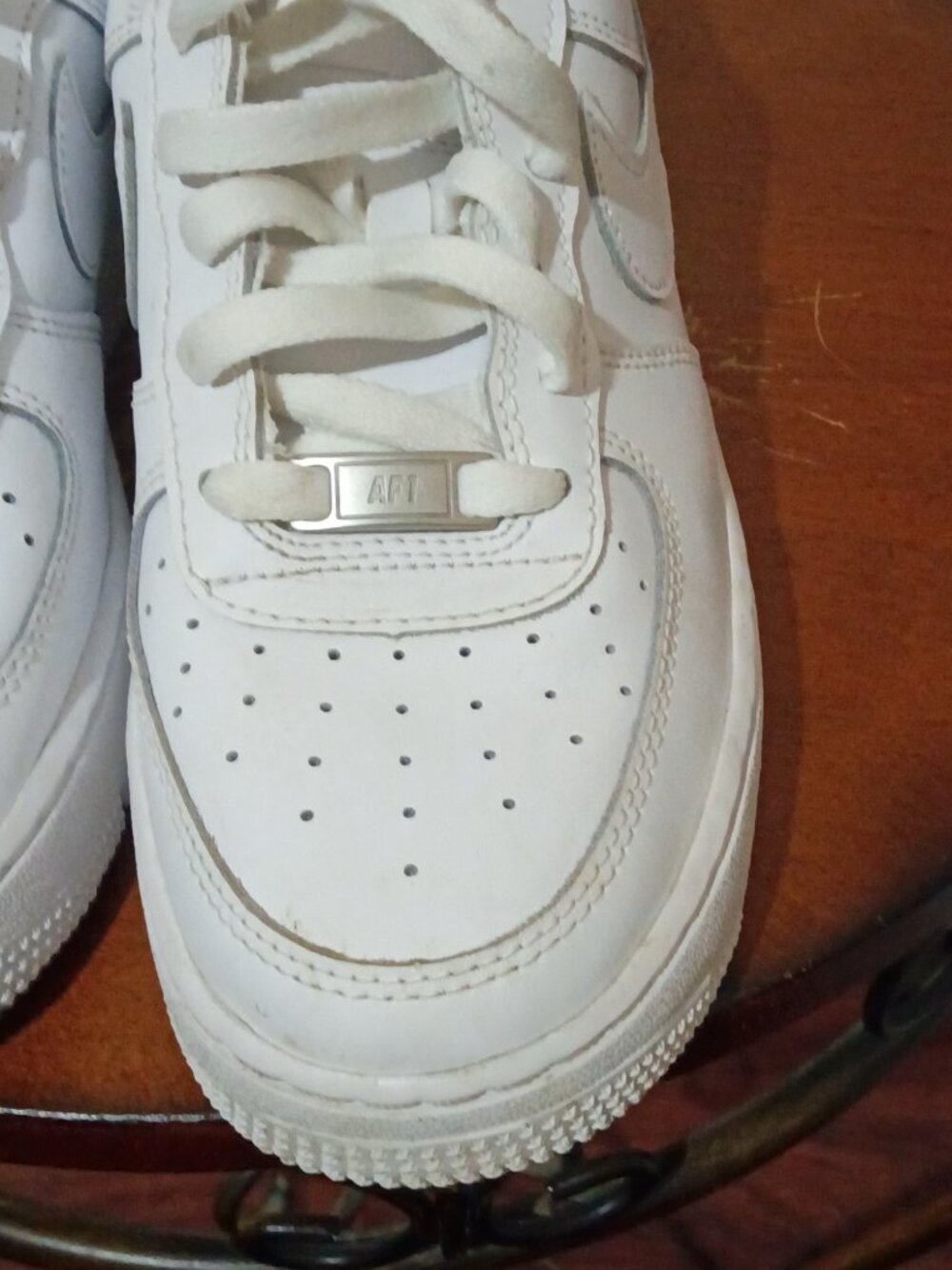 Nike Air Force 1 Low GS Shoes Size 6Y Youth Womens 7.5 Triple White Leather - Picture 8 of 13